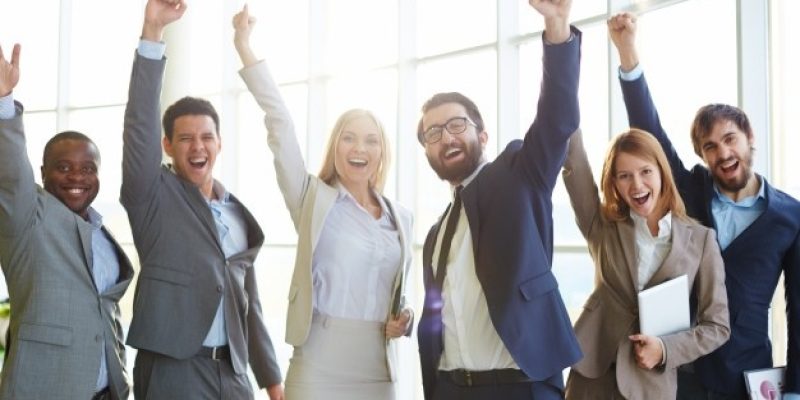 businesspeople-celebrating-success_1098-1996